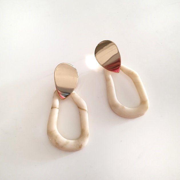 Pixie acrylic earring (Ivory), Earrings - The Happy Beach 